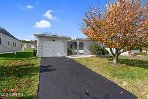 42 Sidney Ct, Brick, NJ 08724