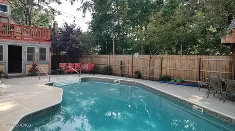 Exterior - 1525 Argonne Ave, Forked River, NJ 08731 photo 2 of 12