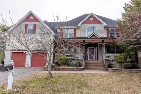 Exterior - 1525 Argonne Ave, Forked River, NJ 08731 photo 1 of 12