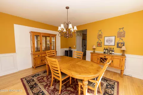 1525 Argonne Ave, Forked River, NJ 08731