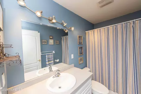 Bath - 1525 Argonne Ave, Forked River, NJ 08731 photo 5 of 6