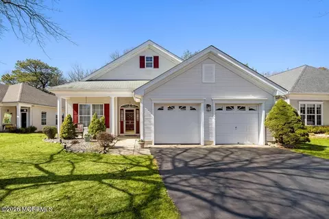 36 Silverspring Dr, Lakewood, NJ 08701