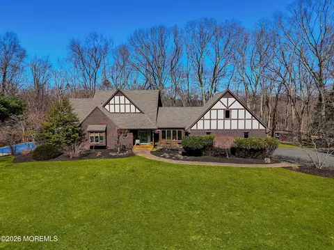 11 Hidden Pine Dr, Colts Neck, NJ 07722