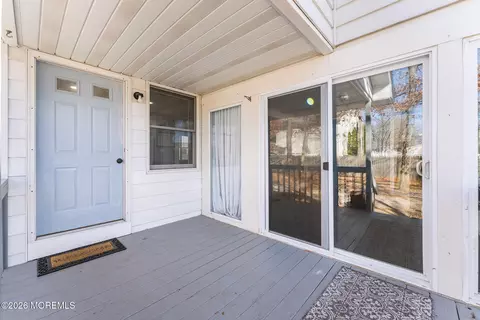 Exterior - 304 Shepard Ave, Forked River, NJ 08731 photo 3 of 7