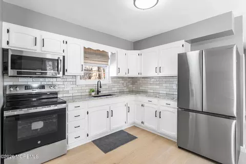 Kitchen - 304 Shepard Ave, Forked River, NJ 08731 photo 1 of 4