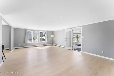 Living - 304 Shepard Ave, Forked River, NJ 08731 photo 3 of 6