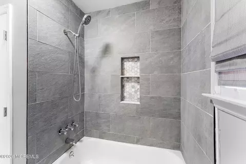 Bath - 304 Shepard Ave, Forked River, NJ 08731 photo 3 of 4