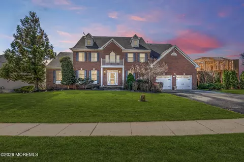 197 Benjamin St, Toms River, NJ 08755