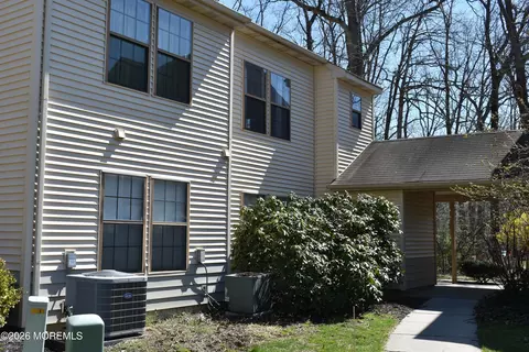 603 Bromelia Ct, Jackson, NJ 08527