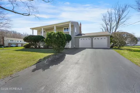 1 Sudbury Rd, Morganville, NJ 07751