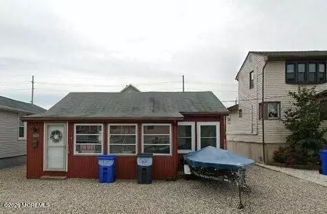 213 Harding Ave, Seaside Heights, NJ 08751
