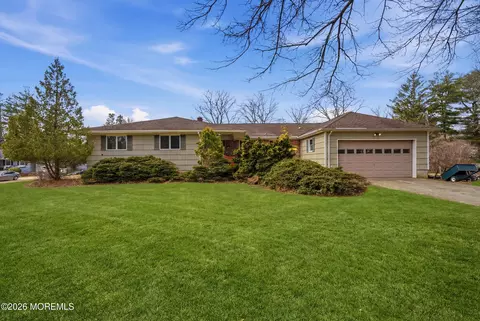 111 Harbor Green Cir, Lincroft, NJ 07738