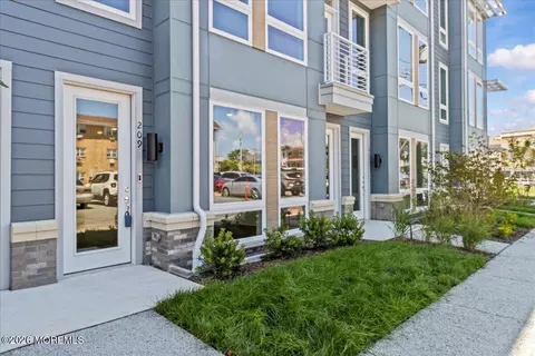 1403 NE Kingsley St #209, Asbury Park, NJ 07712