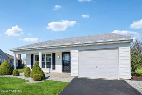 5 Carol Ct, Manchester, NJ 08759