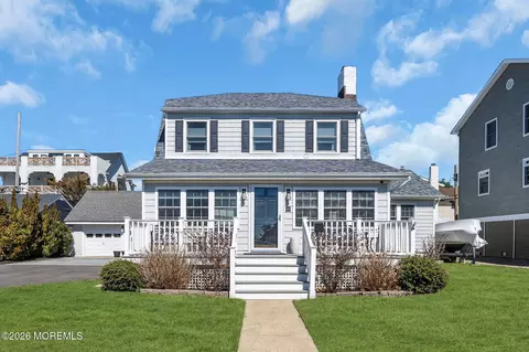 108 Roanoke Ave, Seaside Heights, NJ 08751