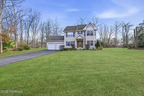 9 Stacy Ct, Jackson, NJ 08527