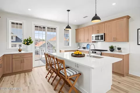 322 Lincoln Ave, Seaside Heights, NJ 08751
