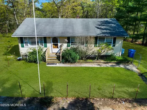635 Bennetts Mills Rd, Jackson, NJ 08527