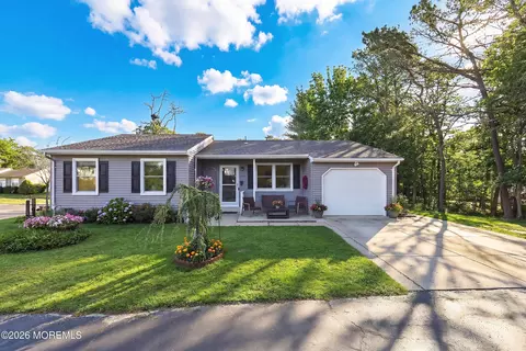 13 S Chestnut Ave #70, Whiting, NJ 08759