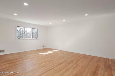 Living - 463 Cottrell Rd, Matawan, NJ 07747 photo 7 of 8