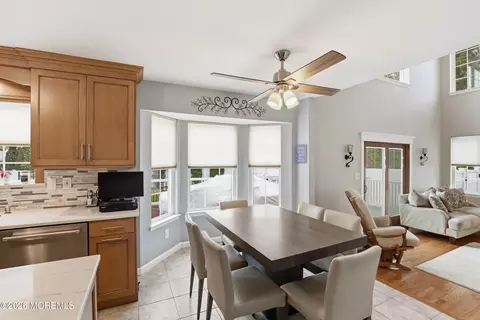 Dining - 16 Diamond Ln, Howell, NJ 07731 photo 4 of 4