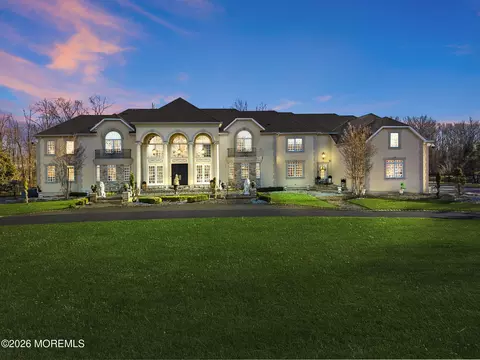 4 Squan Song Ln, Colts Neck, NJ 07722