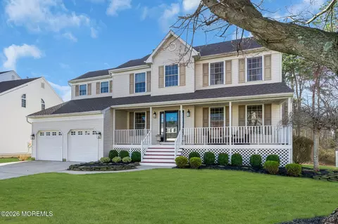 18 Gristmill Rd, Howell, NJ 07731