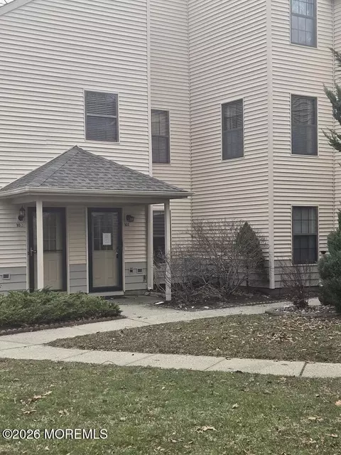 101 Azalea Cir, Jackson, NJ 08527