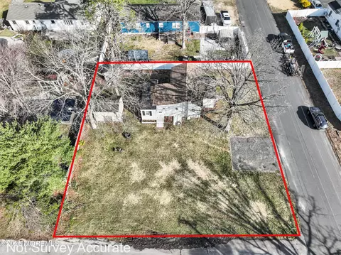 305 Hannibal St, Toms River, NJ 08757
