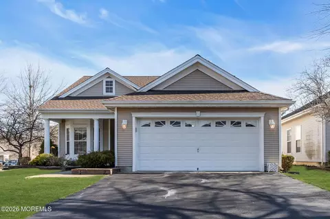 12 Bellflower Dr, Lakewood, NJ 08701