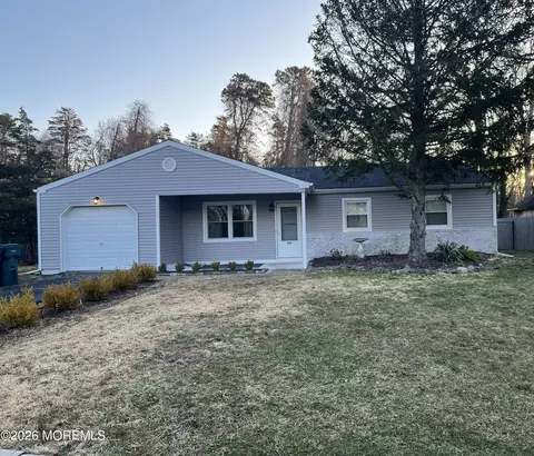 159 Revolutionary Rd, Little Egg Harbor, NJ 08087