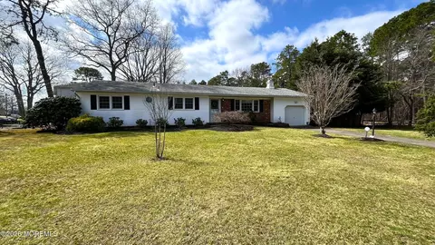 440 Birch Bark Dr, Brick, NJ 08723
