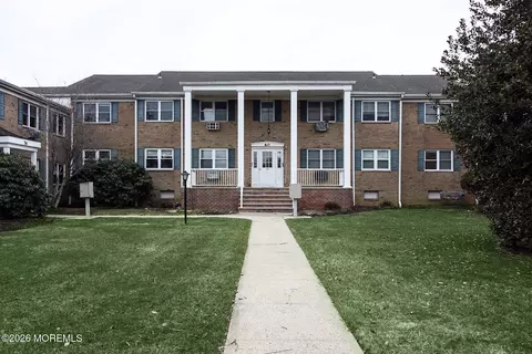 60 Manchester Ct #A, Freehold, NJ 07728