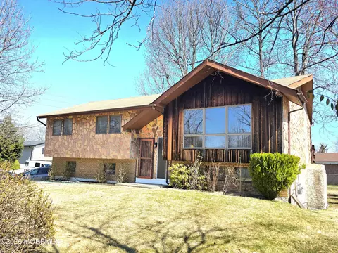590 Bingham St, Neptune City, NJ 07753