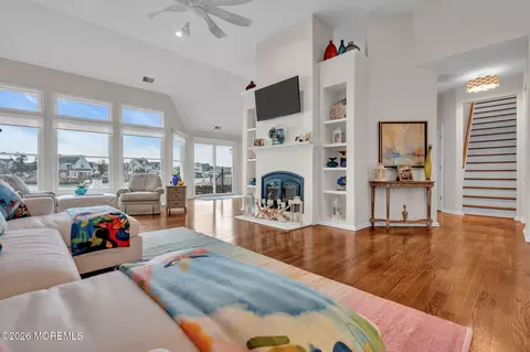 Living - 706 Fairview Ln, Forked River, NJ 08731 photo 3 of 3
