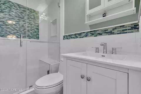 Bath - 706 Fairview Ln, Forked River, NJ 08731 photo 3 of 6