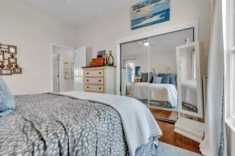Bedroom - 706 Fairview Ln, Forked River, NJ 08731 photo 4 of 4