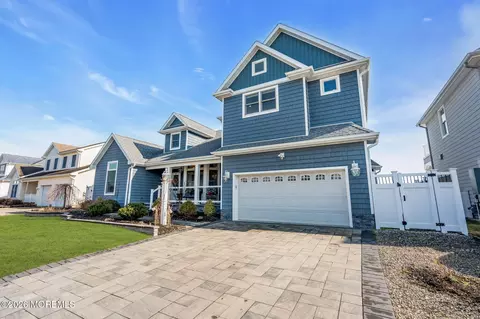Exterior - 706 Fairview Ln, Forked River, NJ 08731 photo 2 of 8