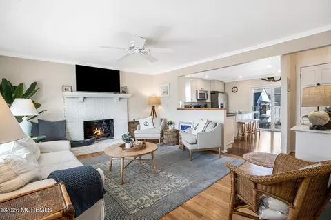 363 Roberts Ave, Seaside Park, NJ 08752 photo 12