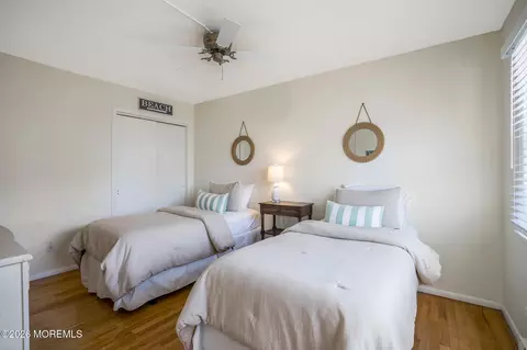 363 Roberts Ave, Seaside Park, NJ 08752 photo 24