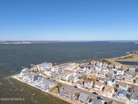 363 Roberts Ave, Seaside Park, NJ 08752 photo 9