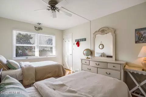 363 Roberts Ave, Seaside Park, NJ 08752 photo 25