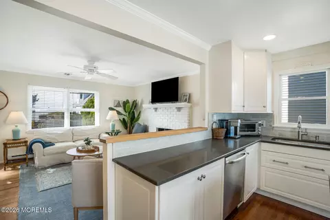 363 Roberts Ave, Seaside Park, NJ 08752 photo 18