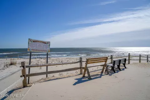 363 Roberts Ave, Seaside Park, NJ 08752 photo 11