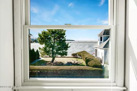 363 Roberts Ave, Seaside Park, NJ 08752 photo 27