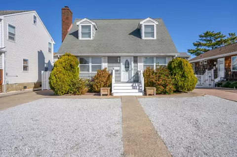 363 Roberts Ave, Seaside Park, NJ 08752