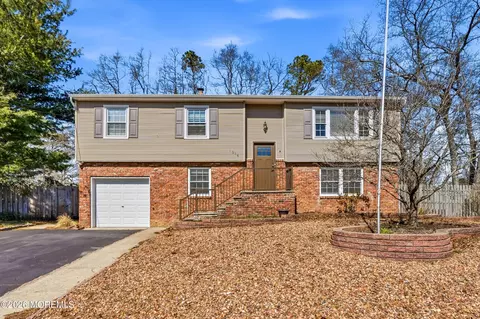 1016 Longboat Ave, Beachwood, NJ 08722