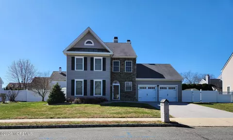 9 Saint Johns Dr, Freehold, NJ 07728