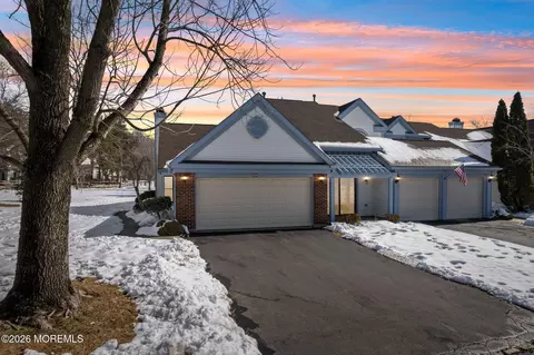 180 Old Orchard Ln, Ocean, NJ 07712