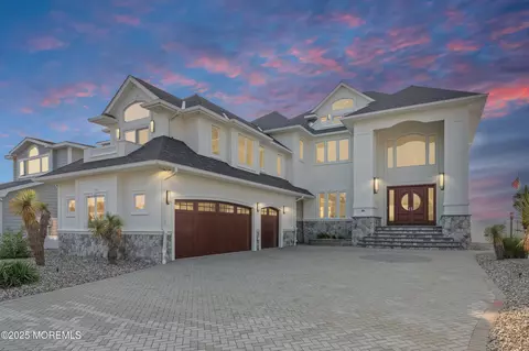 3414 Sandy Pl, Toms River, NJ 08753